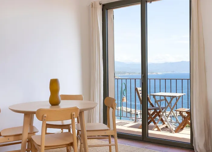 Ξενοδοχείο με διαμερίσματα Eole Cargèse