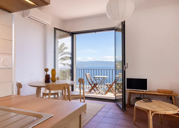 Ξενοδοχείο με διαμερίσματα Eole Cargèse